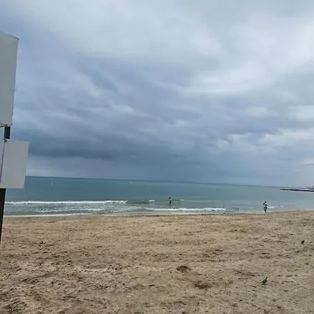 Apartment First Line Sea *